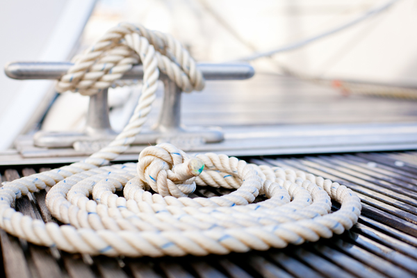 Yamaha-Boaters-LogVol13No1515TeachingKidsBoatingimage1.jpg One of the first things you can teach your kids about boating is how to tie the boat to a cleat.