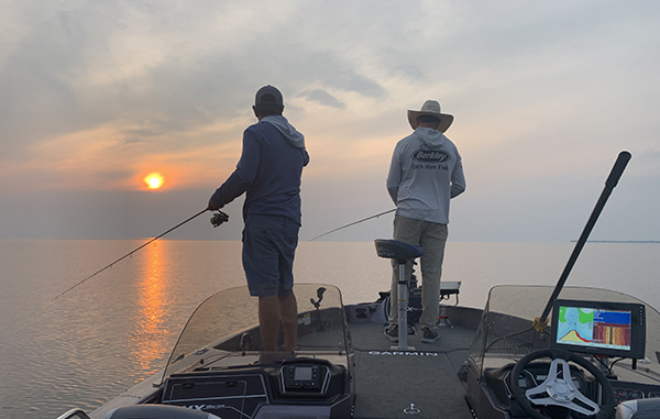Yamaha-FishinVol18No1SpringWalleyeTipsimage4.jpg Cranks are a great choice for spring walleye. Trolling is especially deadly at dusk or after dark.