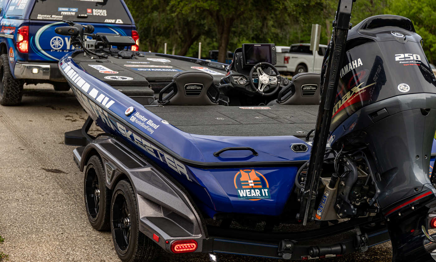 Yamaha-Boaters-LogVol13No7SafetyChecklistimage3.jpg Before you head out on the water, always have a float plan that lets people know where you are in case of an emergency.