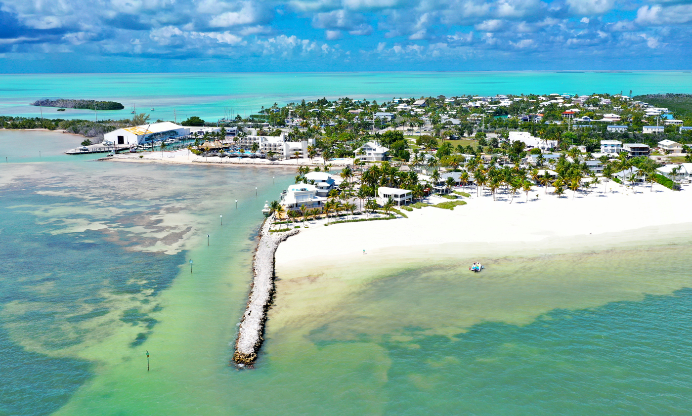 Yamaha-Boaters-LogVol13No9EarlyFishingDestinationsimage4.jpg Springtime brings tarpon season in Islamorada.