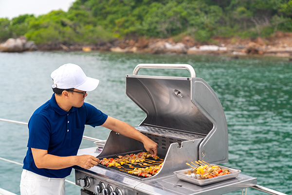 Image-2Yamaha-Boaters-Log-25GrillingonYourBoatimage2.jpg Image-2Yamaha-Boaters-Log-25GrillingonYourBoatimage2.jpg