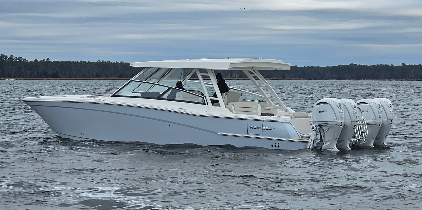 World Cat® Catamarans - World Cat 400DC-X Island